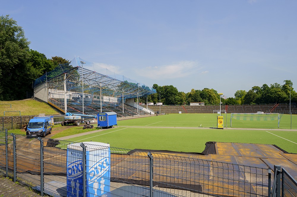Rückbau am Stadion Schloss Strünkede