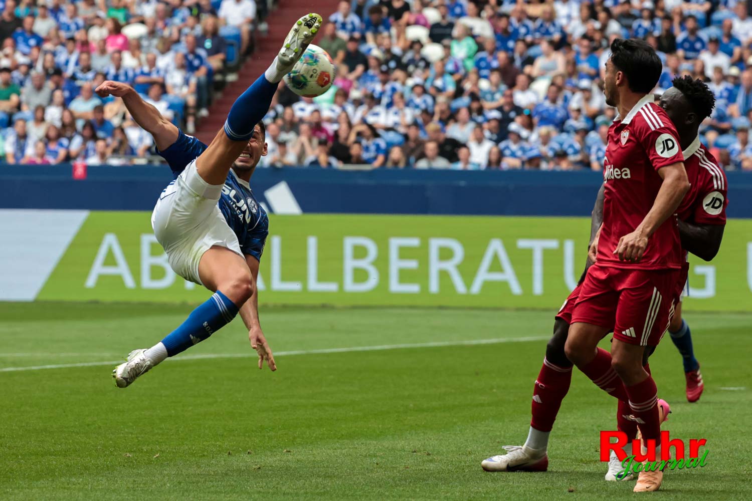 Schalke verlor test gegen Sevilla Generalprobe mit Toren, aber ohne Sieg: Schalke 04 unterliegt Sevilla mit 2:4