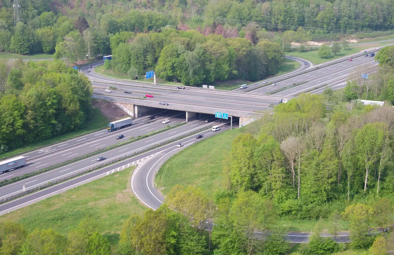 Kreuz Westhofen: Erste Brücke wird abgebrochen