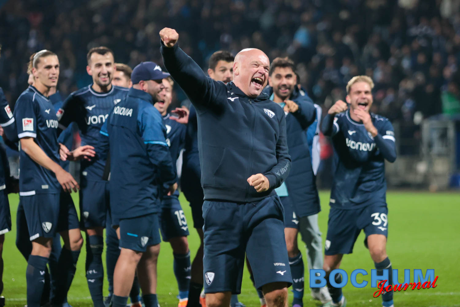 Uwe Rösler feiert Debüt-Sieg mit dem VfL Bochum VfL Bochum feiert 3:2-Sieg gegen Hertha BSC beim Rösler-Debüt