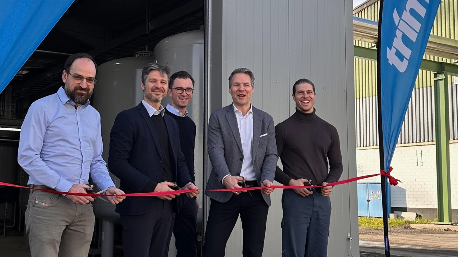 TRIMET speist industrielle Abwärme ins Fernwärmenetz von Iqony ein