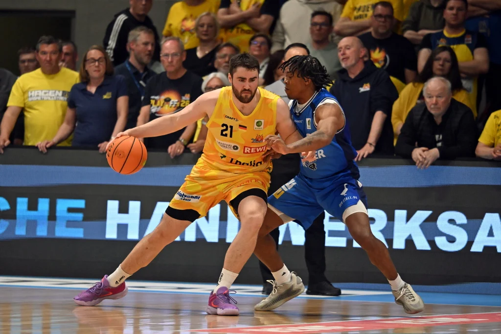 Foto : Michael Scheuermann ( Honorarpflichtig )
2. Basketball Bundesliga Pro A Saison 2025/2026
Phönix Hagen - HARKO Merlins Grailsheim 90 : 93
Ischelandhalle Hagen 25.04.2026