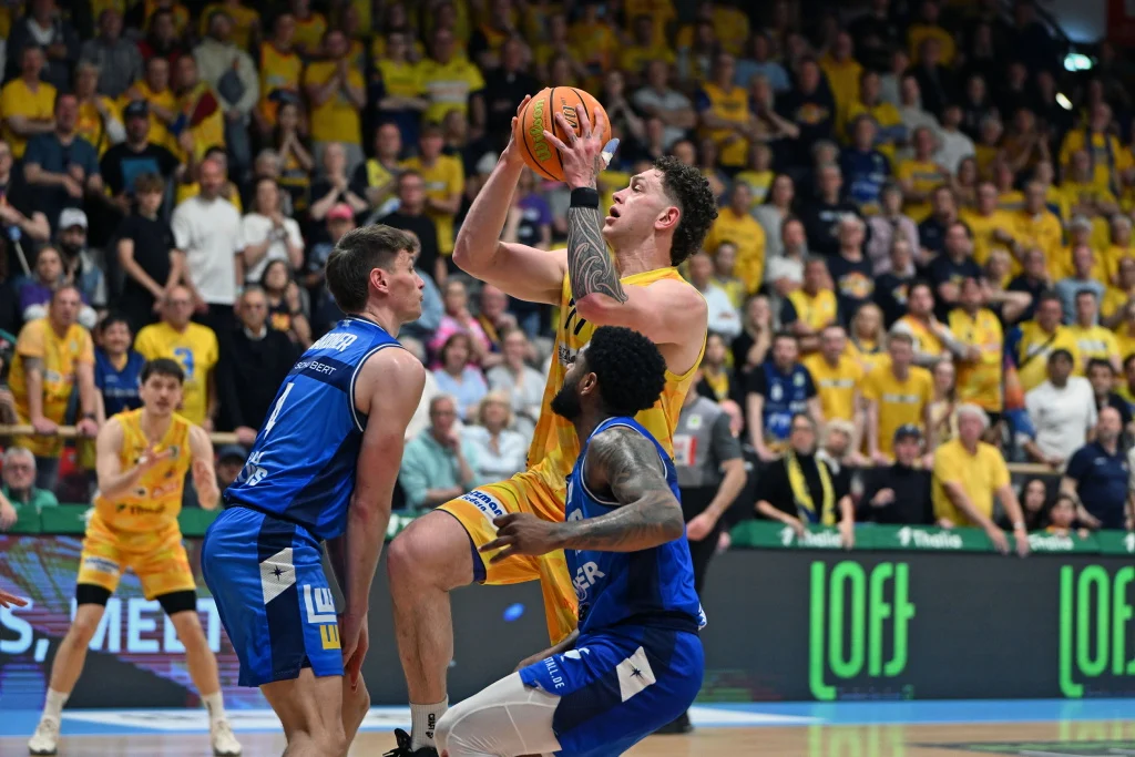 Foto : Michael Scheuermann ( Honorarpflichtig )
2. Basketball Bundesliga Pro A Saison 2025/2026
Phönix Hagen - HARKO Merlins Grailsheim 90 : 93
Ischelandhalle Hagen 25.04.2026
