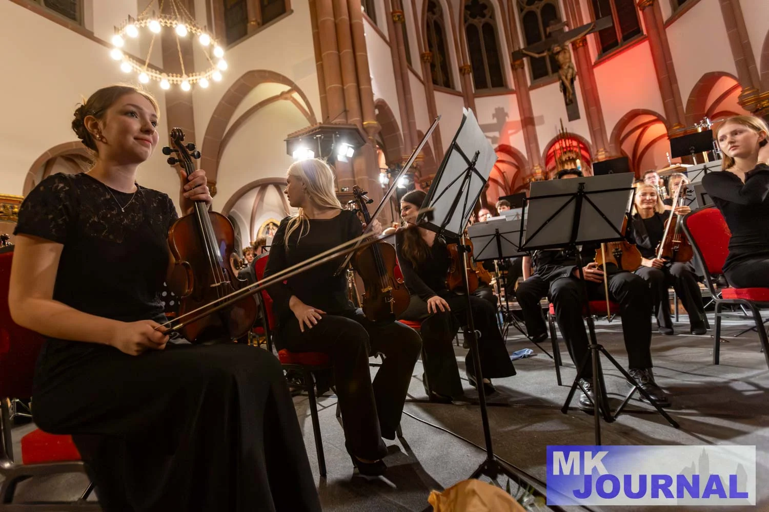 Märkisches Jugendsinfonieorchester begeistert mit „SHALOM“ im Kiliansdom Letmathe