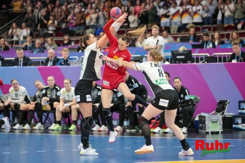 SES MONGER20251204-114