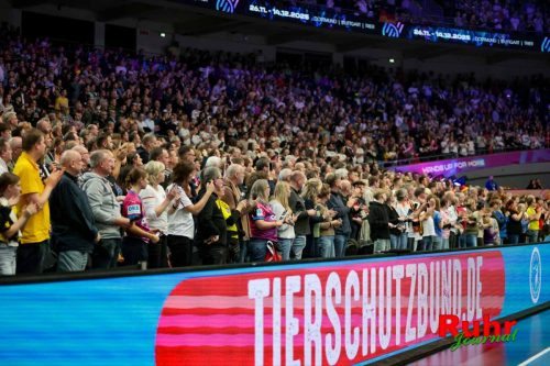 SES MONGER20251204-117