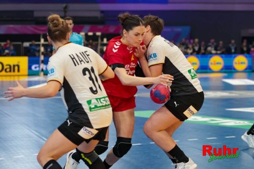 SES MONGER20251204-72