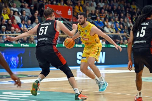 Basketball : Phönix Hagen - Bayer Giants Leverkusen