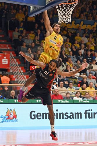 Basketball : Phönix Hagen - Bayer Giants Leverkusen